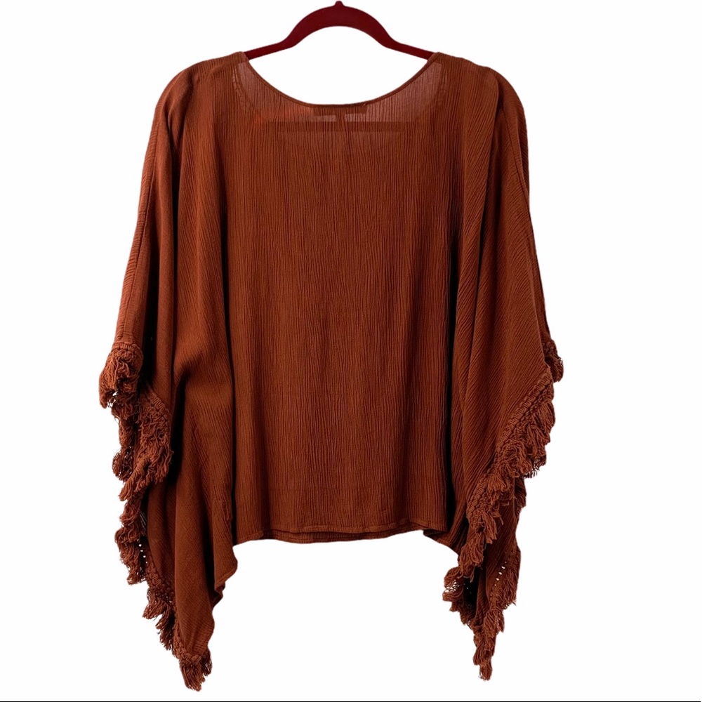 Daniel Rainn Crochet Lace Fringe Poncho Ruanna Top_5